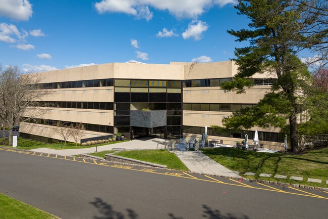 More details for 300 Executive Dr, West Orange, NJ - Office for Auction