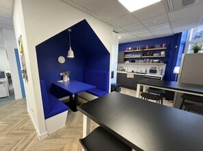 19-20 Clifftown Rd, Southend On Sea to rent Interior Photo- Image 1 of 10