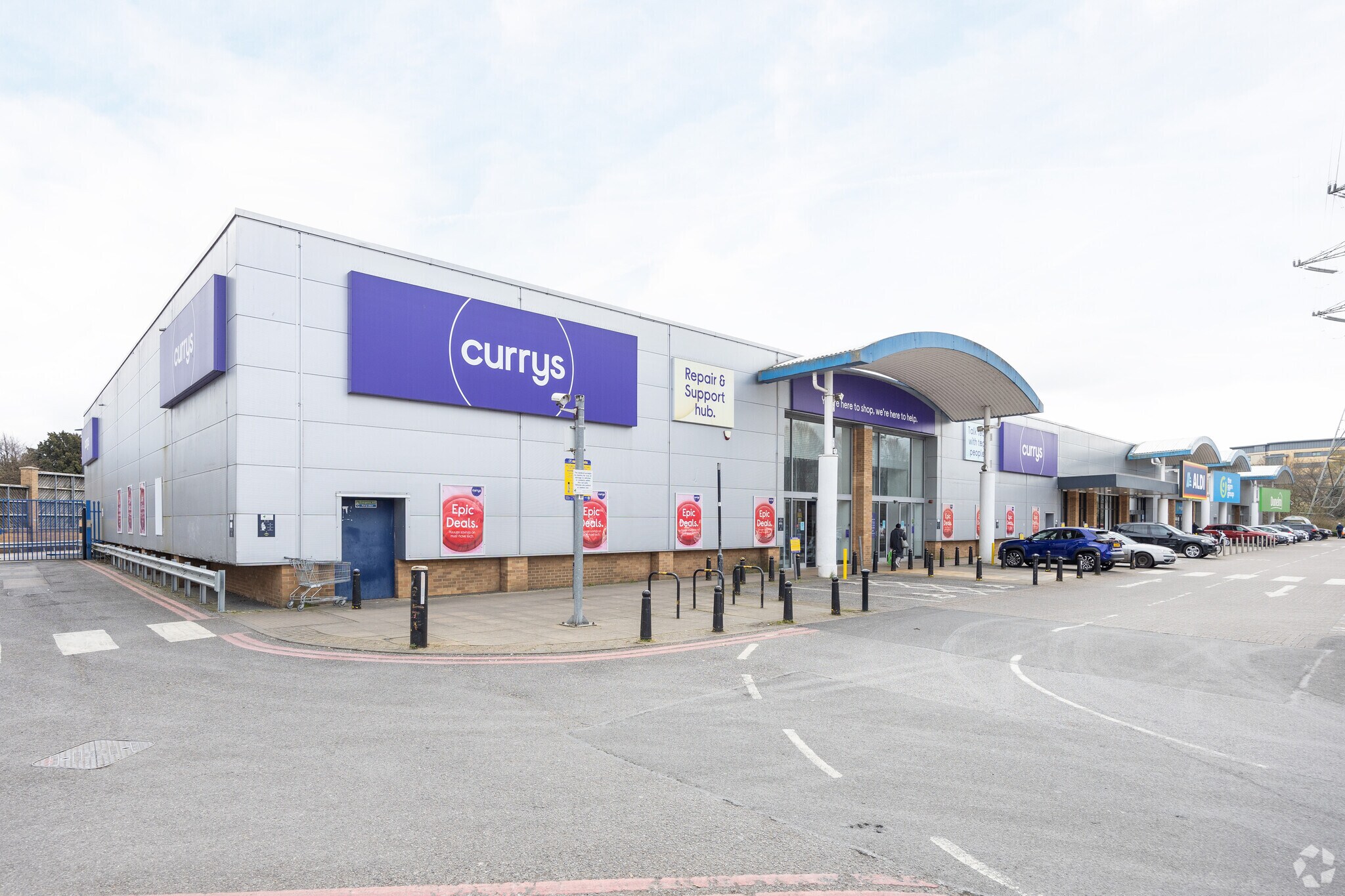 131 High St, London for sale Primary Photo- Image 1 of 1