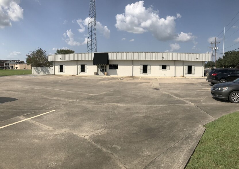 1017 E Dale St, New Iberia, LA for sale - Primary Photo - Image 1 of 1