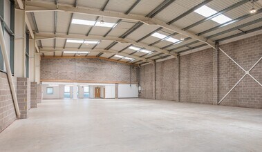 Woodward Ave, Yate to rent Interior Photo- Image 1 of 3