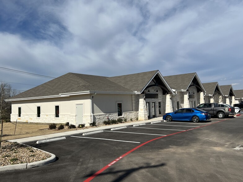 2631-2641 Gattis School Rd, Round Rock, TX for rent - Building Photo - Image 2 of 3