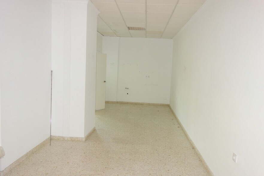 Retail in Marchena, Sevilla to rent - Building Photo - Image 3 of 11