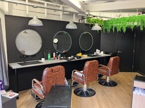1A Lloyd St, Altrincham to rent Interior Photo- Image 2 of 5