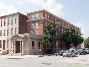 100 W North Ave, Baltimore, MD for sale Primary Photo- Image 1 of 1