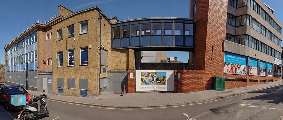 45 Laud St & 112 High St portfolio of 2 properties for sale on LoopNet.co.uk - Building Photo - Image 2 of 6