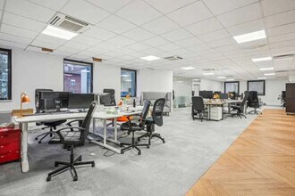 31 Rue D'Aguesseau, Boulogne-Billancourt to rent Building Photo- Image 1 of 7