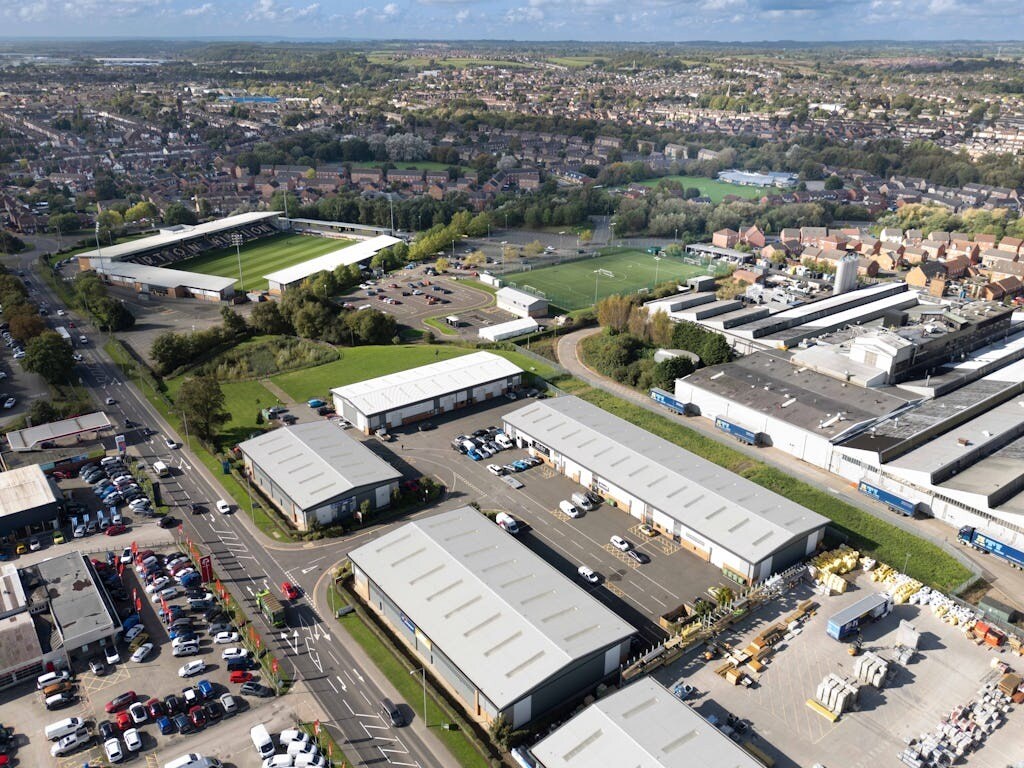 Derby Rd, Stretton to rent Building Photo- Image 1 of 6