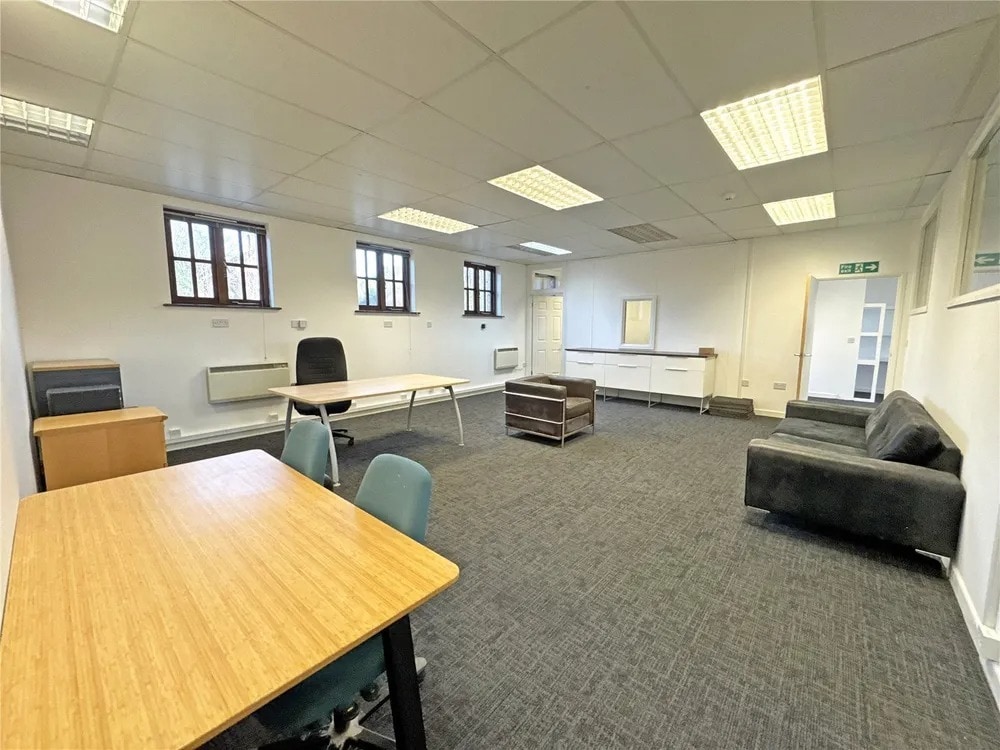 Cherry Gardens Hl, Groombridge to rent Interior Photo- Image 1 of 6