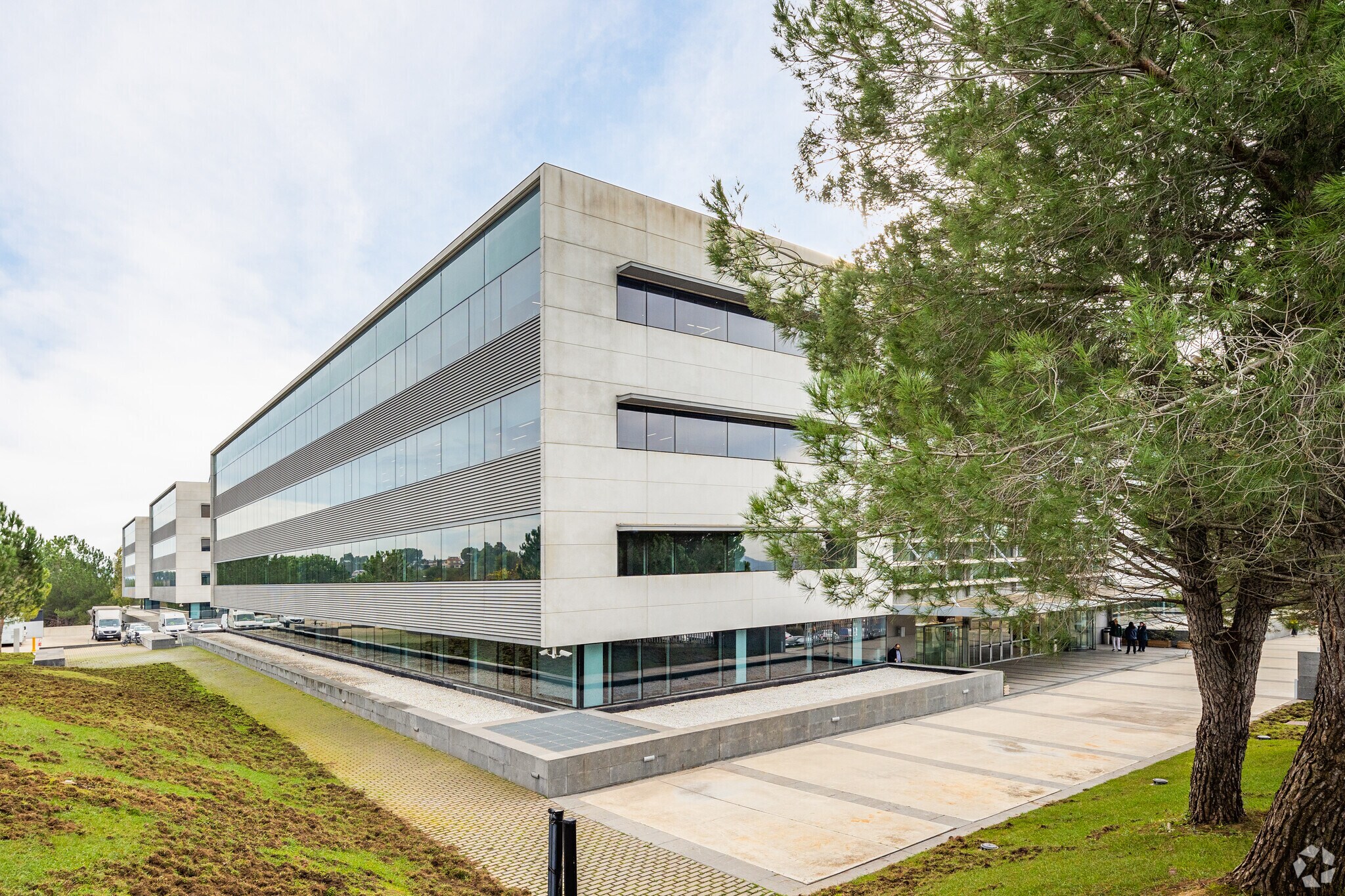 Plaça Xavier Cugat, 2, Sant Cugat del Vallès, Barcelona to rent Primary Photo- Image 1 of 7