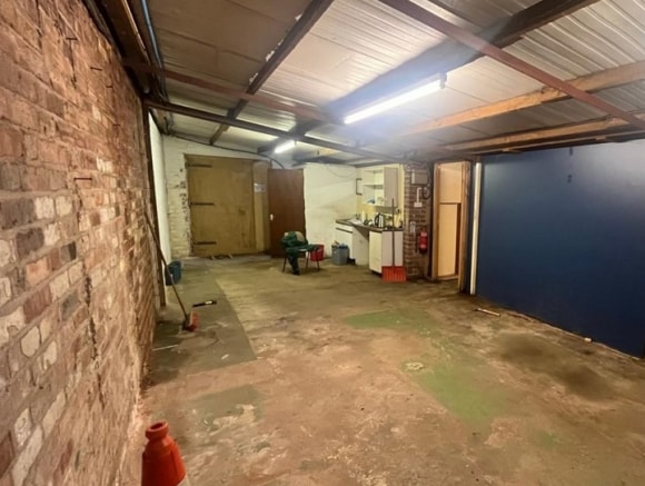 Belwell Ln, Sutton Coldfield to rent Interior Photo- Image 1 of 3