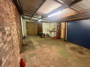 Belwell Ln, Sutton Coldfield to rent Interior Photo- Image 1 of 3