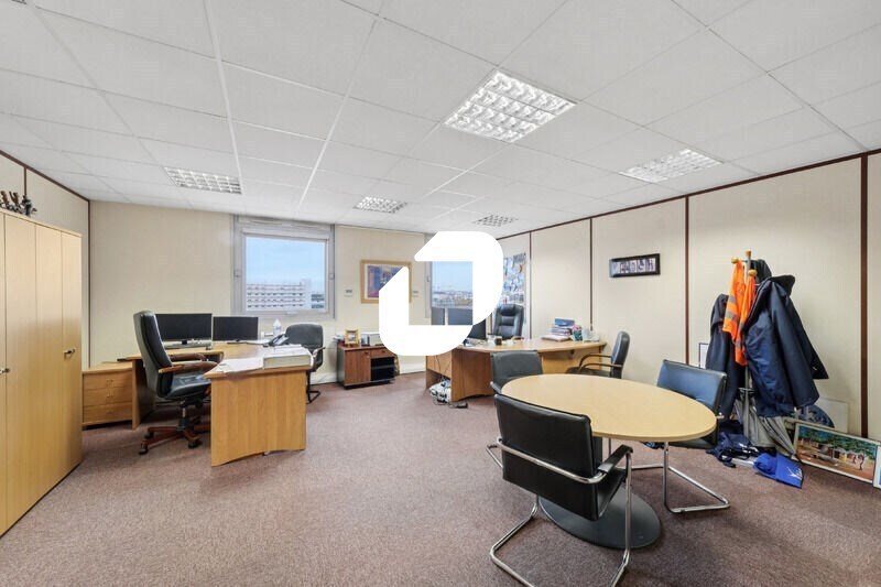 Office in Saint-Ouen-sur-Seine for sale - Interior Photo - Image 3 of 14