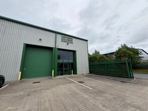Engine Ln, Nottingham to rent Building Photo- Image 2 of 2