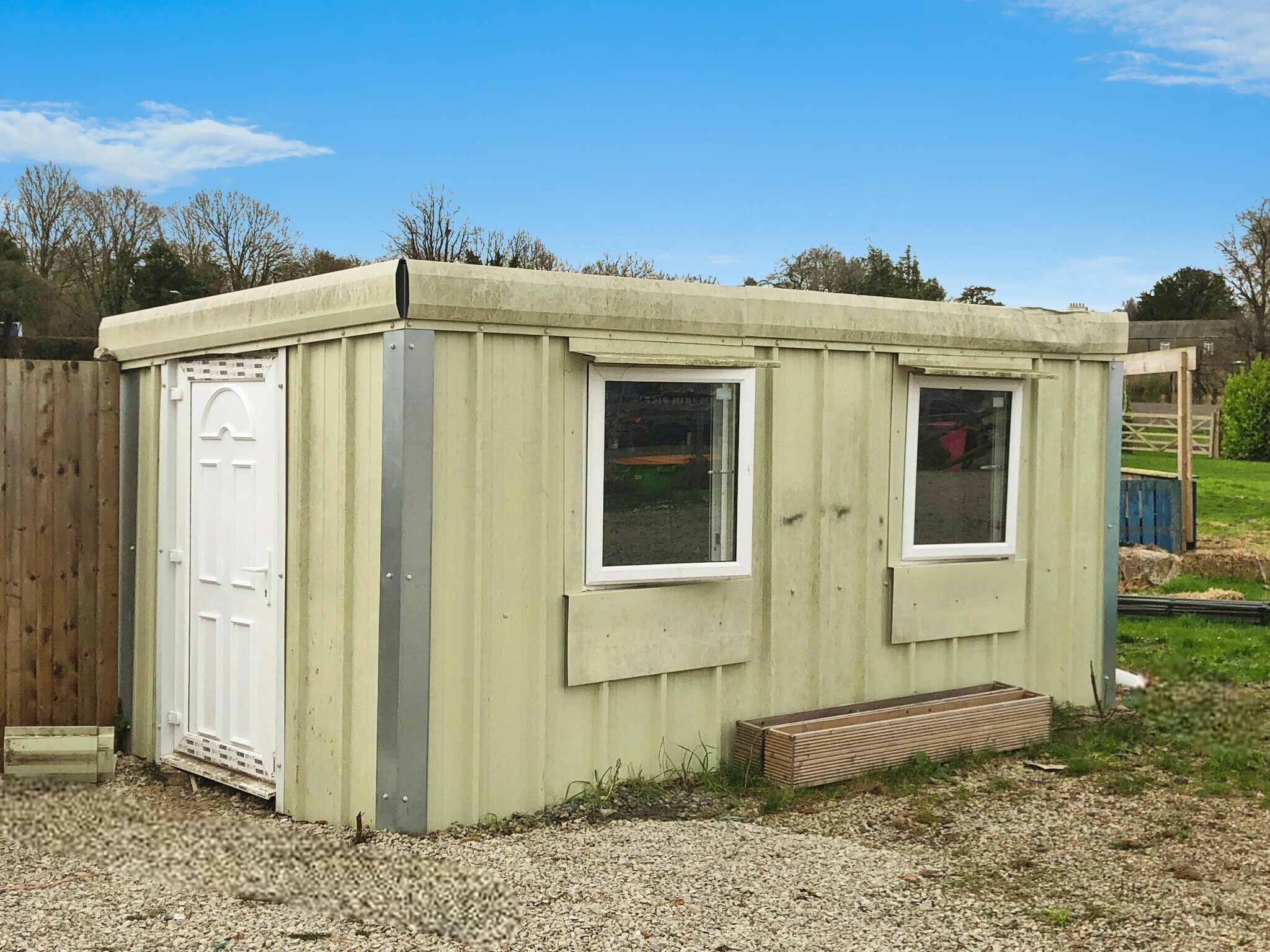 Water Ln, Sidcup to rent Building Photo- Image 1 of 7