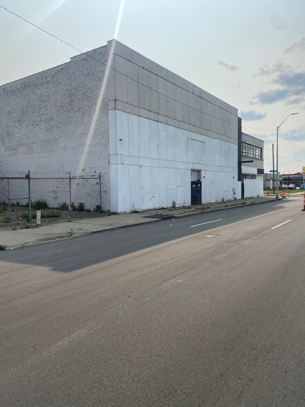 9685 Grand River Ave, Detroit, MI for sale - Building Photo - Image 1 of 1