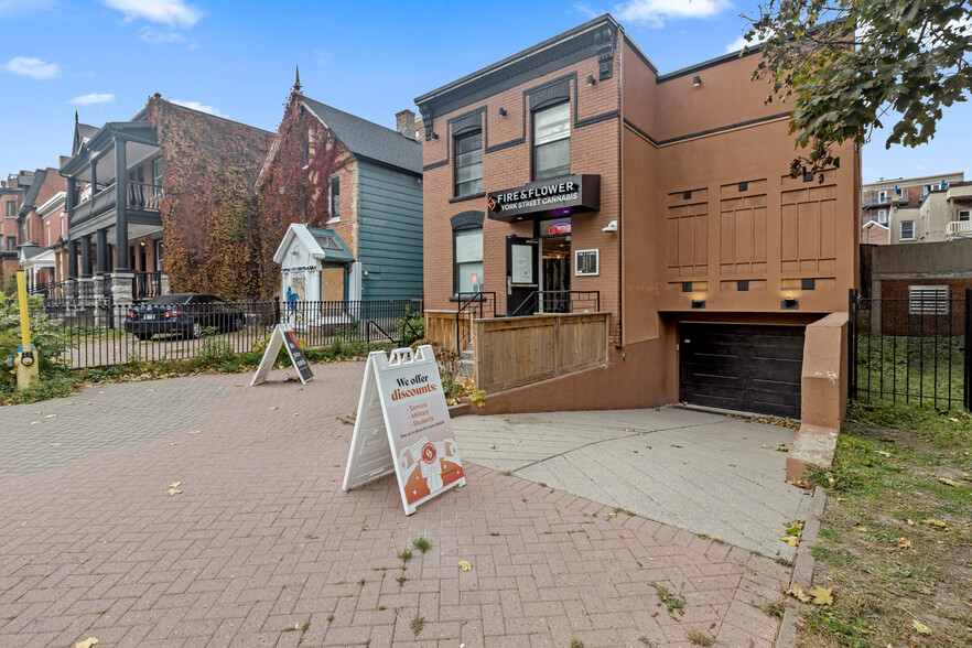 129 York St, Ottawa, ON for sale - Building Photo - Image 2 of 2