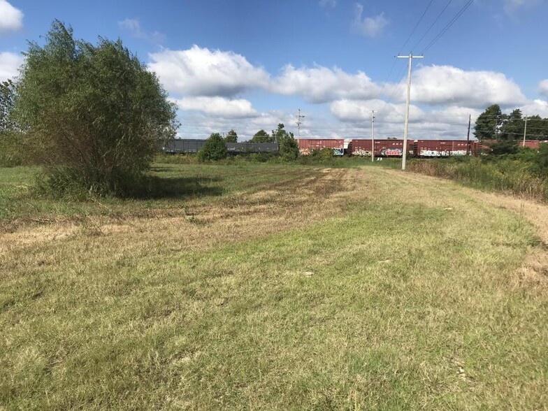 Kings Creek Drive C, Tupelo, MS for sale - Building Photo - Image 2 of 3