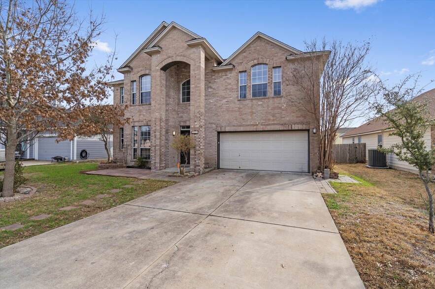 113 Holmstrom St, Hutto, TX for sale - Building Photo - Image 3 of 39