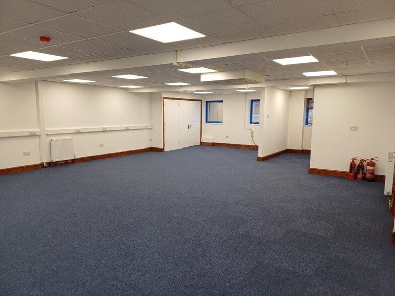 Lathkill St, Market Harborough for sale - Interior Photo - Image 2 of 8