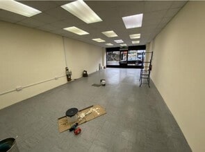 104 London Rd, Portsmouth to rent Interior Photo- Image 2 of 2