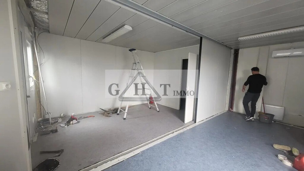 Location Commerce 955 m² - Photo 1