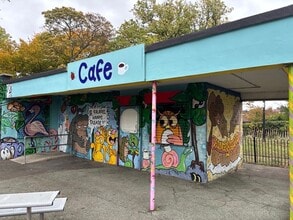 52 Salters Hl, London to rent Building Photo- Image 1 of 3