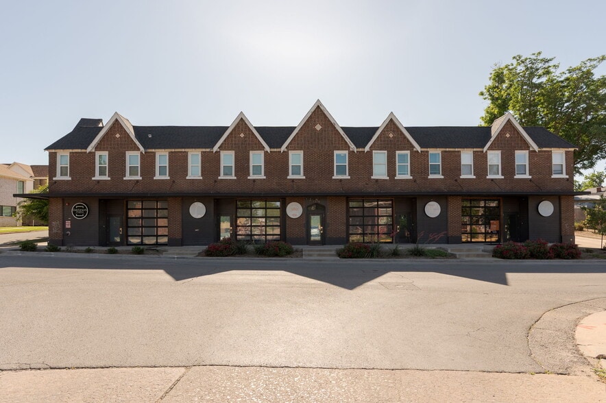 35-Unit Multifamily Portfolio portfolio of 4 properties for sale on LoopNet.co.uk - Building Photo - Image 3 of 13