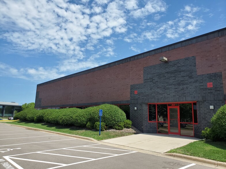 2561-2631 Territorial Rd, Saint Paul, MN for rent - Building Photo - Image 1 of 3