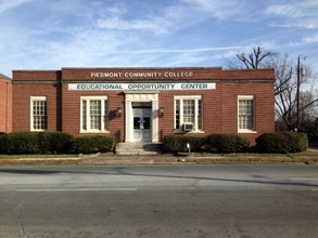 208 S Main St, Roxboro, NC for sale Primary Photo- Image 1 of 1