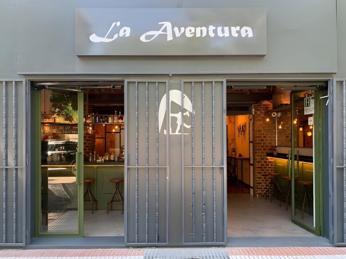 Retail in Madrid, Madrid to rent Primary Photo- Image 1 of 4