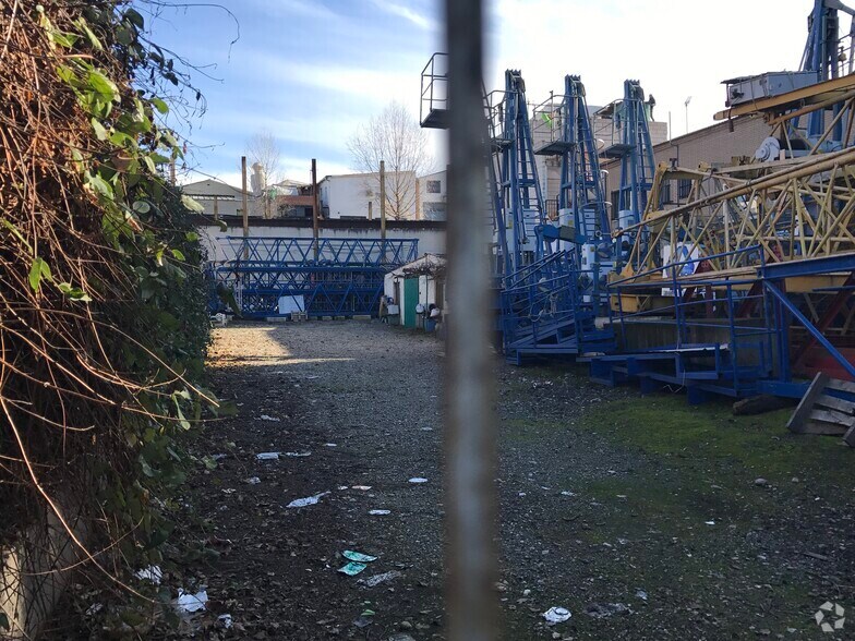 Calle Valentín, 9, Mejorada del Campo, Madrid to rent - Building Photo - Image 2 of 2