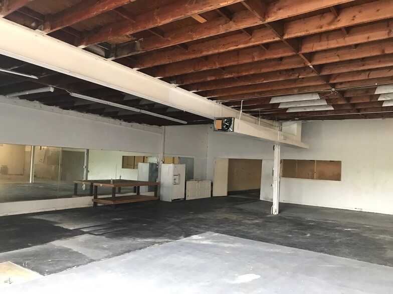 213 26th, Sacramento, CA for rent - Building Photo - Image 2 of 19