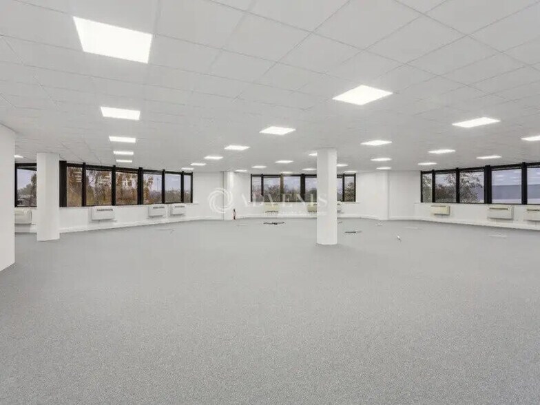 Office in Argenteuil to rent - Interior Photo - Image 3 of 12