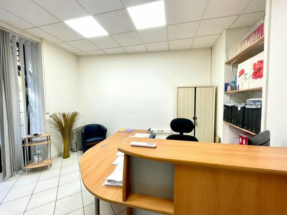 Vente Commerce 50 m² - Photo 1