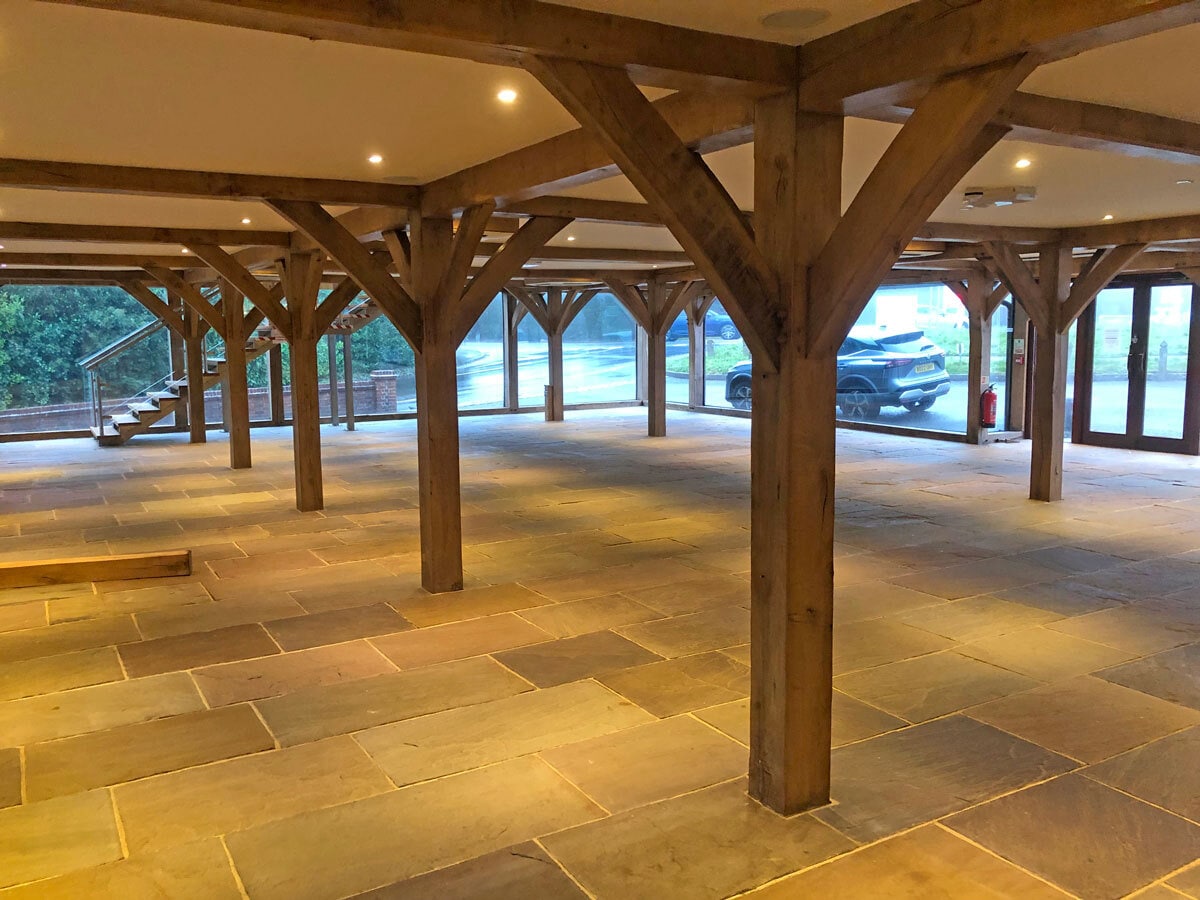 Wealden House, Heathfield to rent Interior Photo- Image 1 of 2