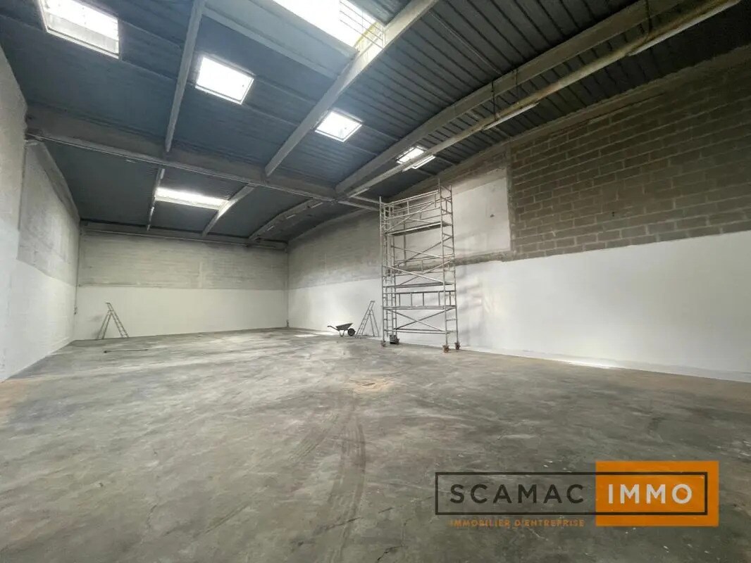 Industrial in Valenton to rent Building Photo- Image 1 of 19