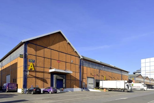 Light Industrial in Saint-Ouen-sur-Seine to rent - Primary Photo - Image 2 of 3