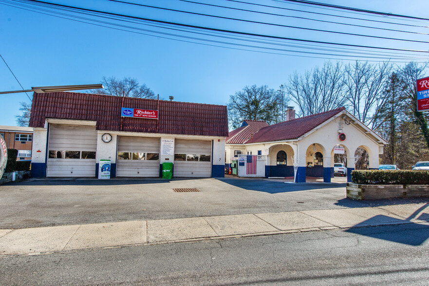 209 S Maple Ave, Ridgewood, NJ for sale - Building Photo - Image 2 of 25