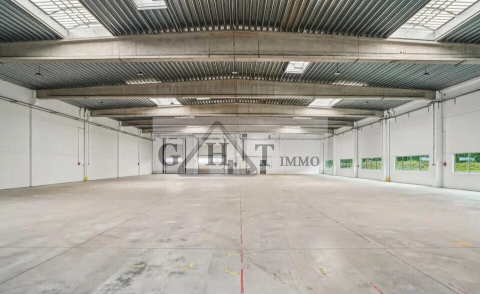 Industrial in Chilly-Mazarin to rent - Interior Photo - Image 3 of 7