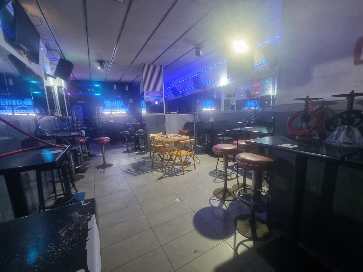 Barcelona, BAR 08031 - Unit - - - Interior Photo - Image 2 of 15