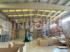Industrial in Paterna, Valencia to rent Interior Photo- Image 2 of 18