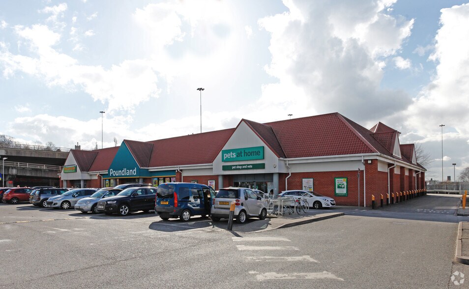 High Rd, Basildon for sale - Primary Photo - Image 1 of 1