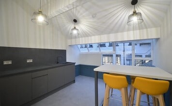 25 King St, Manchester to rent Interior Photo- Image 1 of 3