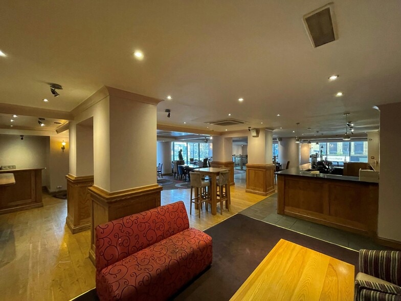 Retail in Bradford for sale - Interior Photo - Image 3 of 8