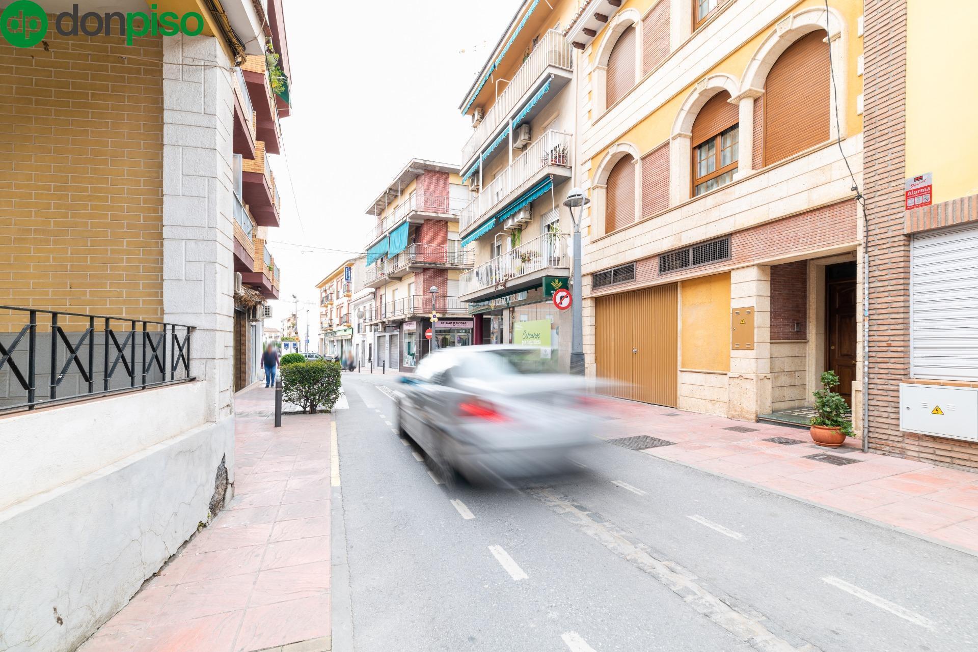Avenida de la Fuente, 1, Peligros, Granada for sale Building Photo- Image 1 of 11