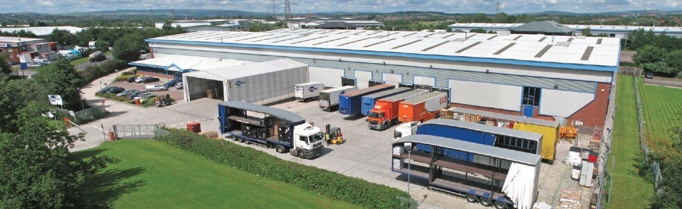 Broadway, Oldham for sale - Building Photo - Image 1 of 1