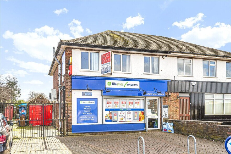 154 Fairway, Grimsby, DN37 0PX UK