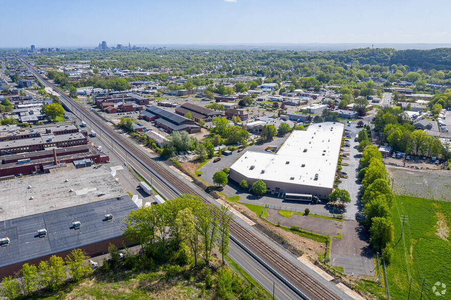 141 South St, West Hartford, CT for rent - Aerial - Image 2 of 4