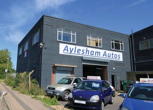 Cooting Rd, Aylesham to rent Building Photo- Image 1 of 3